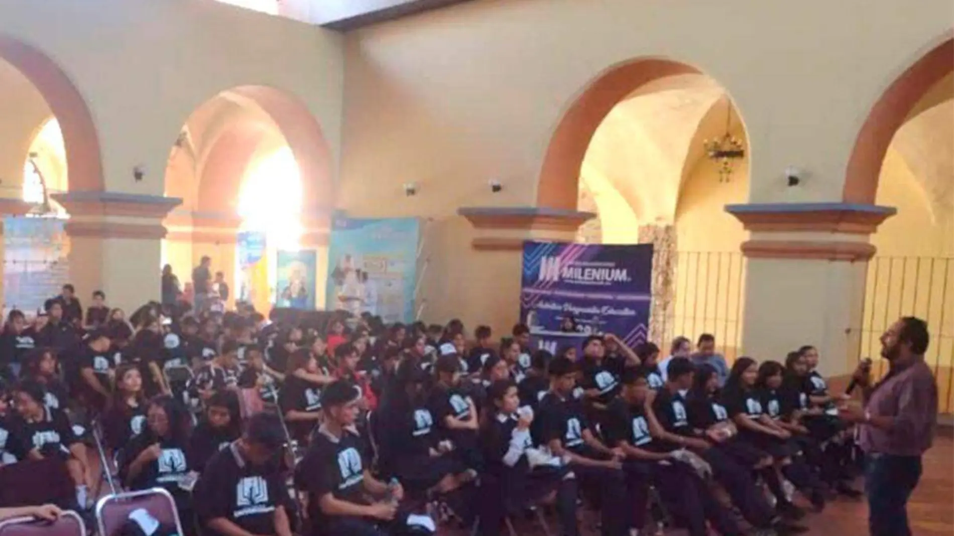 En el foro los jóvenes hablaron de sus expectativas.jfif